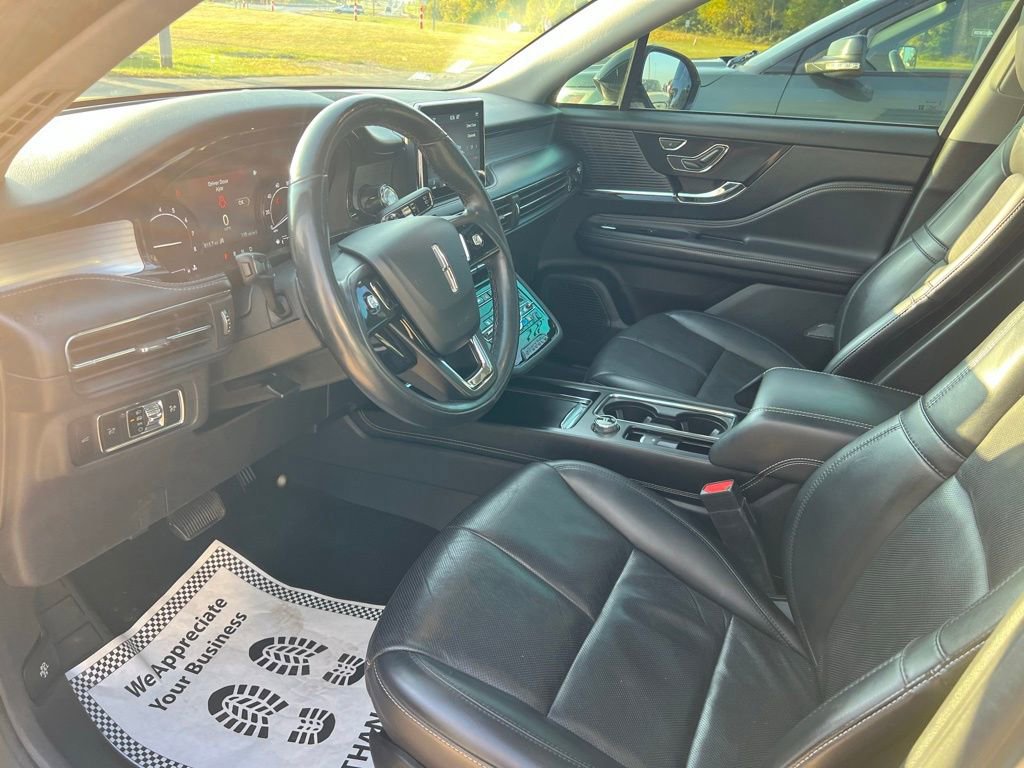 Used 2022 Lincoln Corsair AWD w/ Premium Package image 19