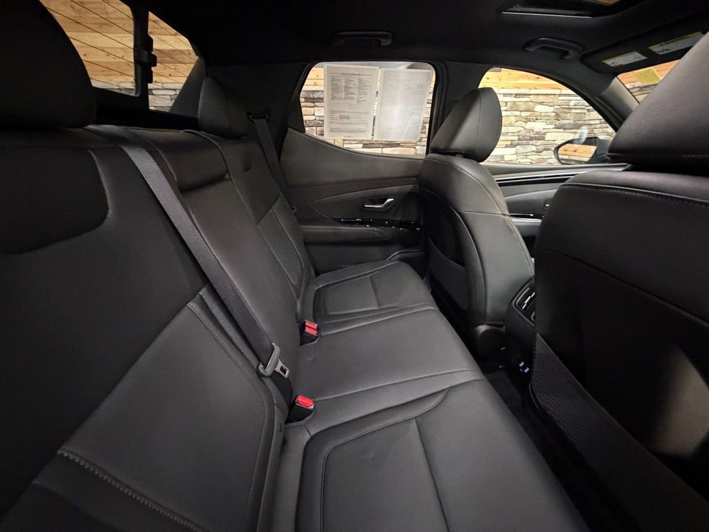 Used 2023 Hyundai Santa Cruz Limited image 33