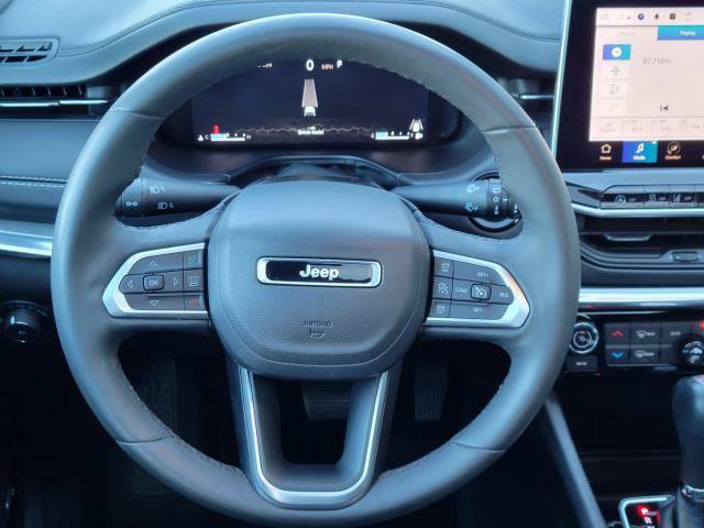 Used 2023 Jeep Compass High Altitude AWD/4WD image 32