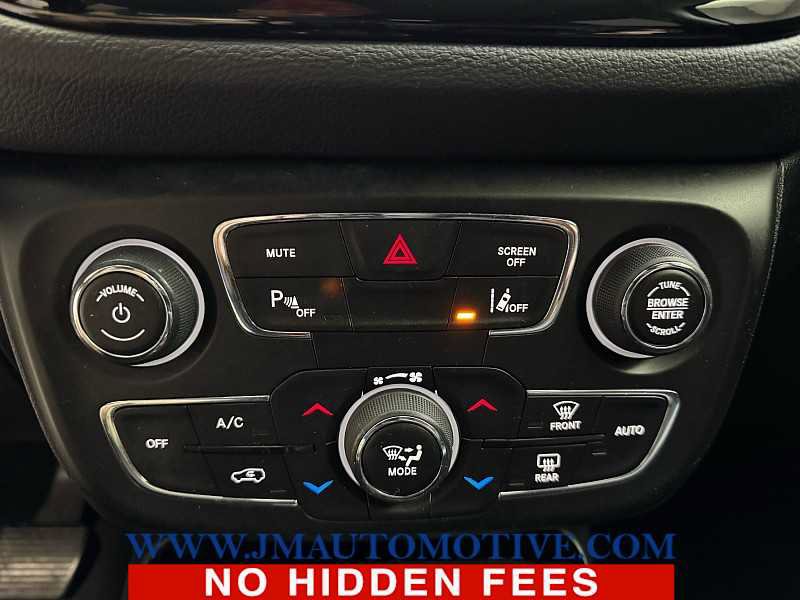 Used 2021 Jeep Compass Limited w/ Sun and Sound Group AWD/4WD image 25