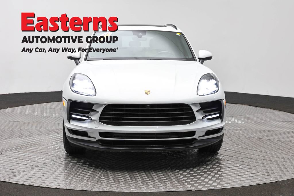 Used 2021 Porsche Macan AWD/4WD image 2