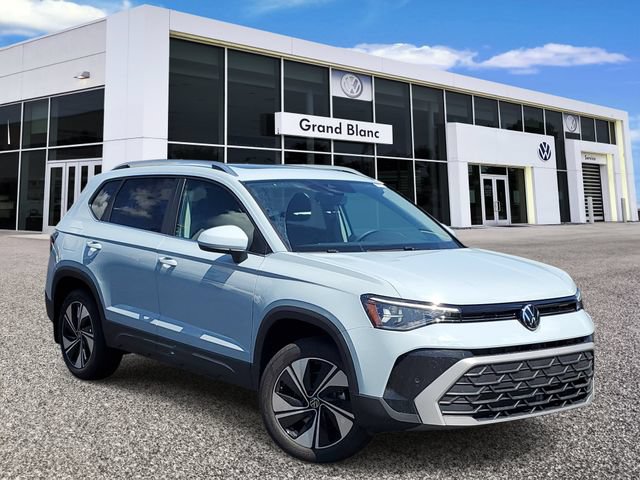 New 2026 Volkswagen Taos SE AWD/4WD image 1