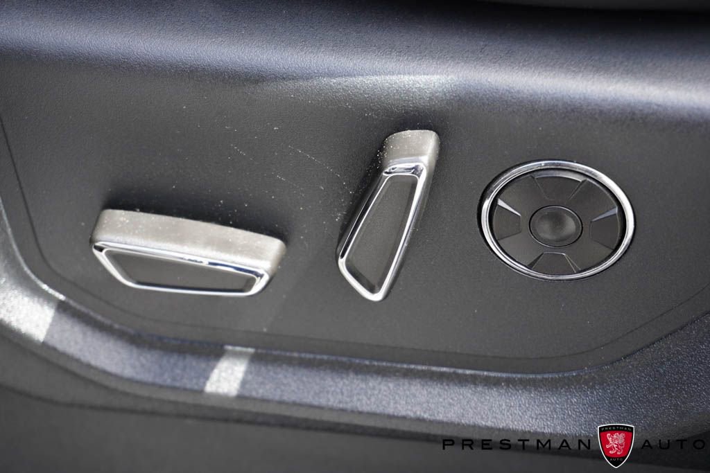 Used 2020 Ford F450 Platinum w/ FX4 Off-Road Package AWD/4WD image 38