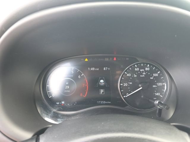 Used 2023 Nissan Kicks SR w/ SR Premium Package FWD image 16