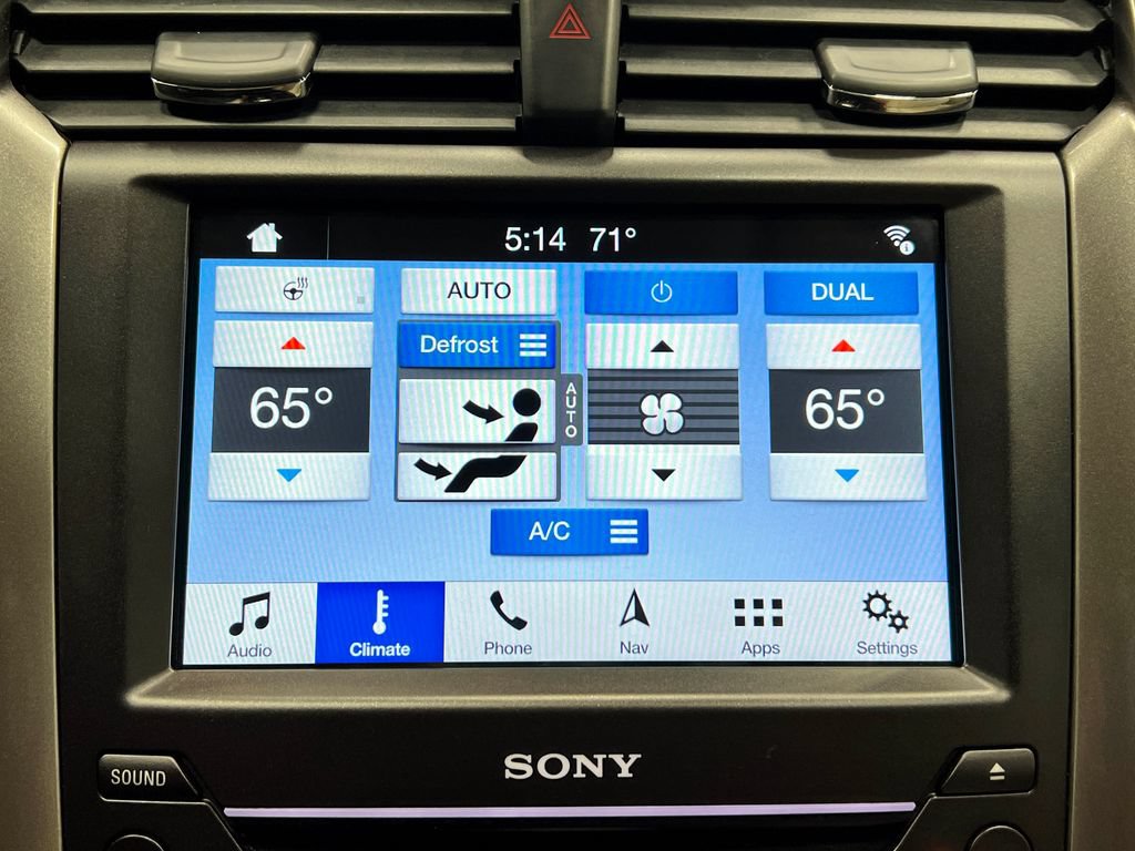 Used 2017 Ford Fusion Energi Platinum FWD image 27