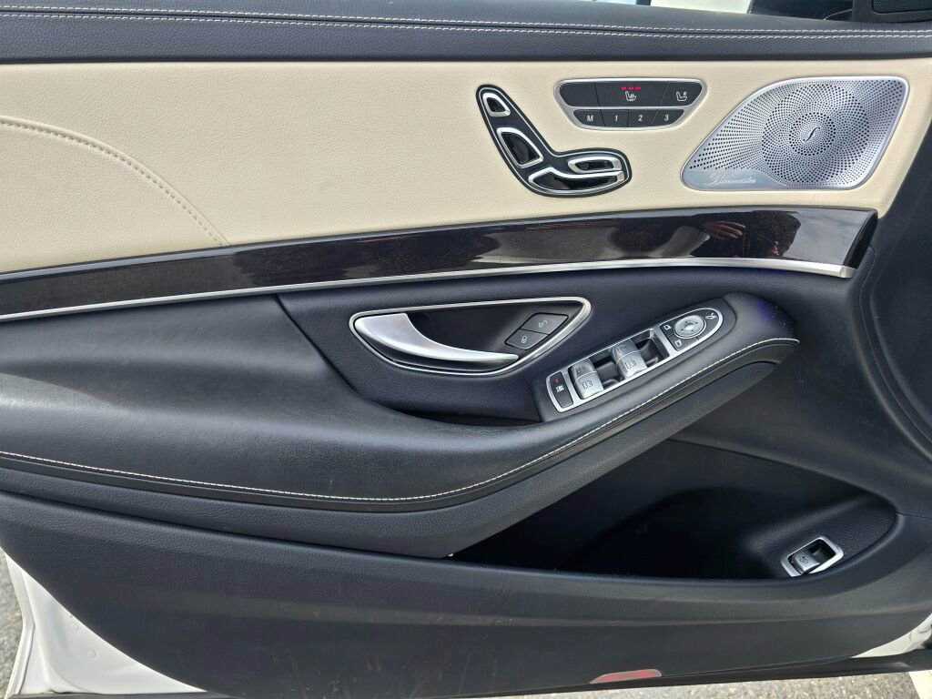 Used 2020 Mercedes-Benz S 450 Sedan image 18