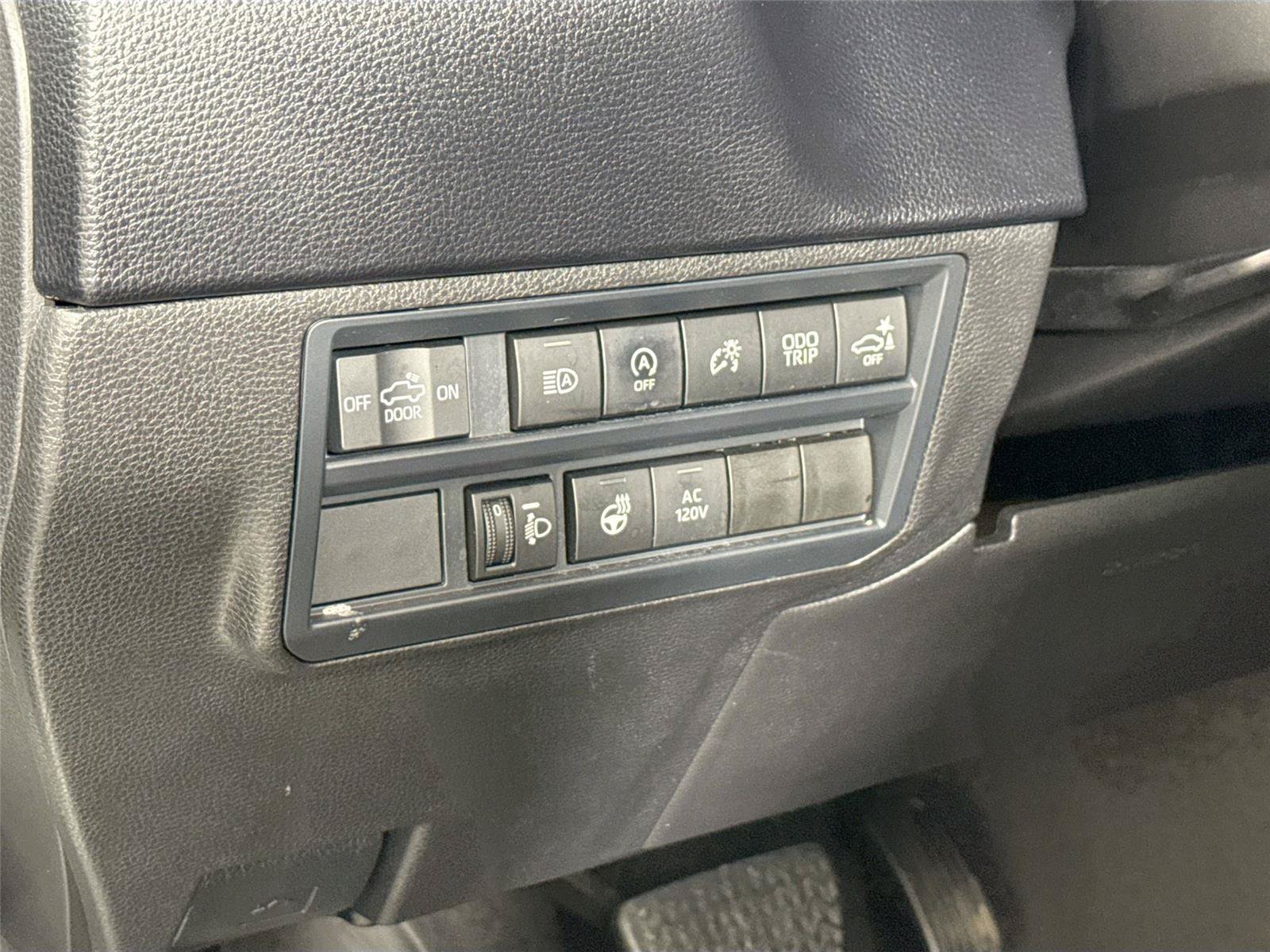 Certified 2025 Toyota Tundra SR5 w/ SR5 Premium Package AWD/4WD image 16