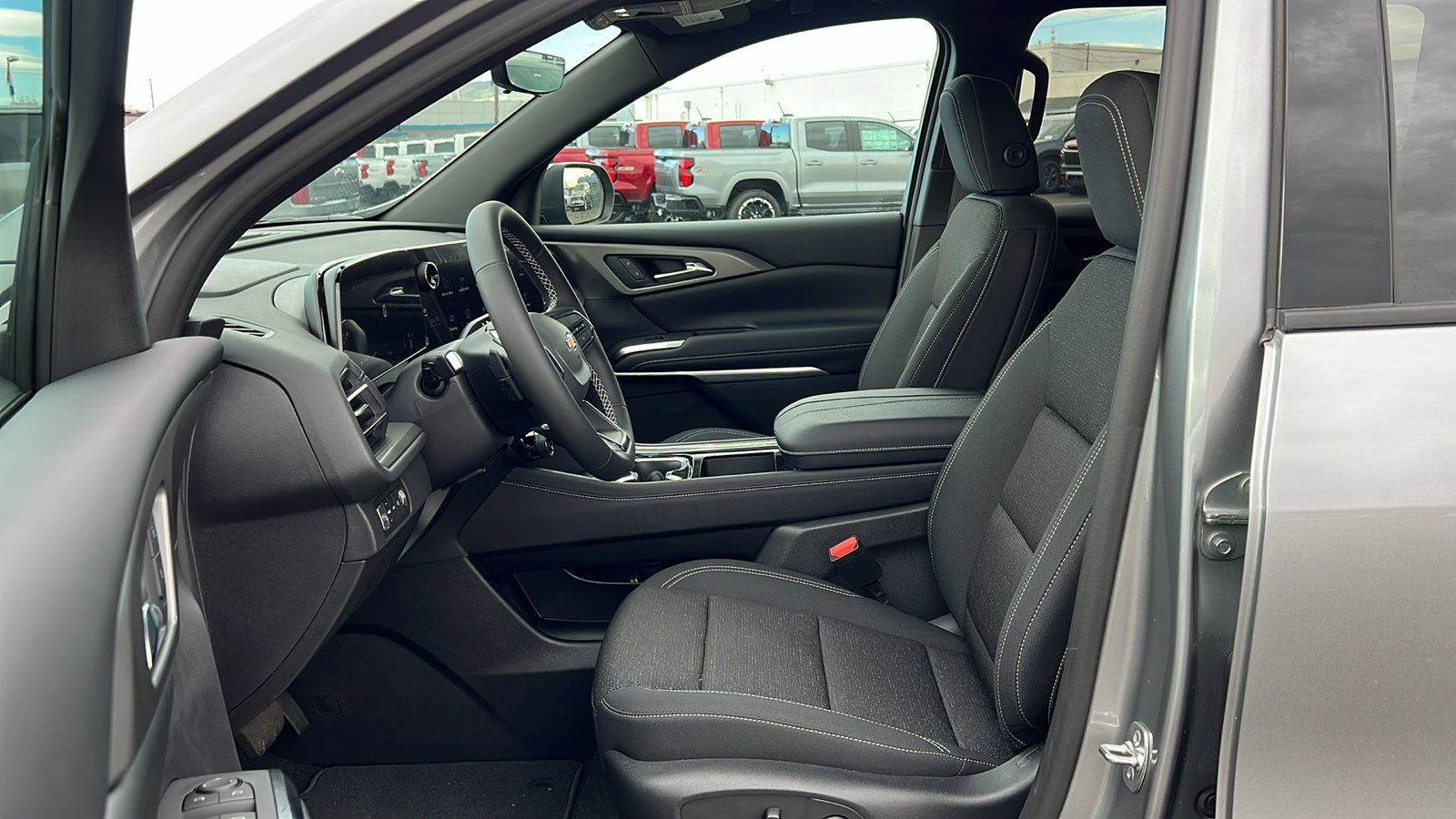 New 2026 Chevrolet Traverse LT w/ Driver Confidence Package image 30