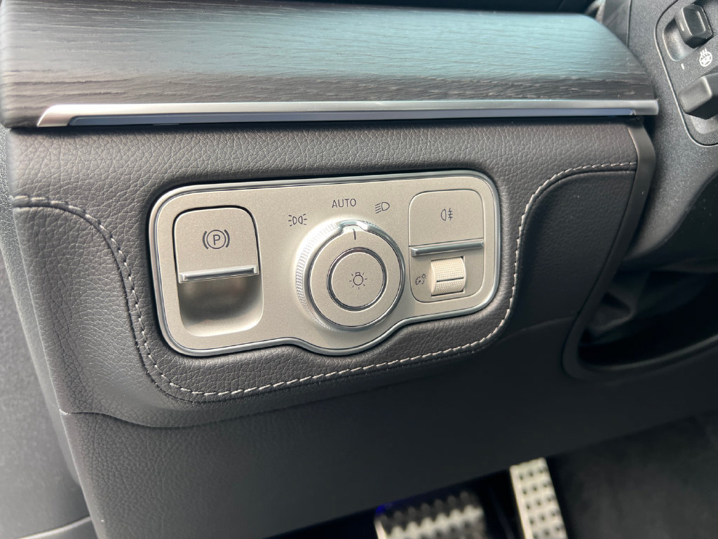 New 2026 Mercedes-Benz GLS 450 4MATIC image 14