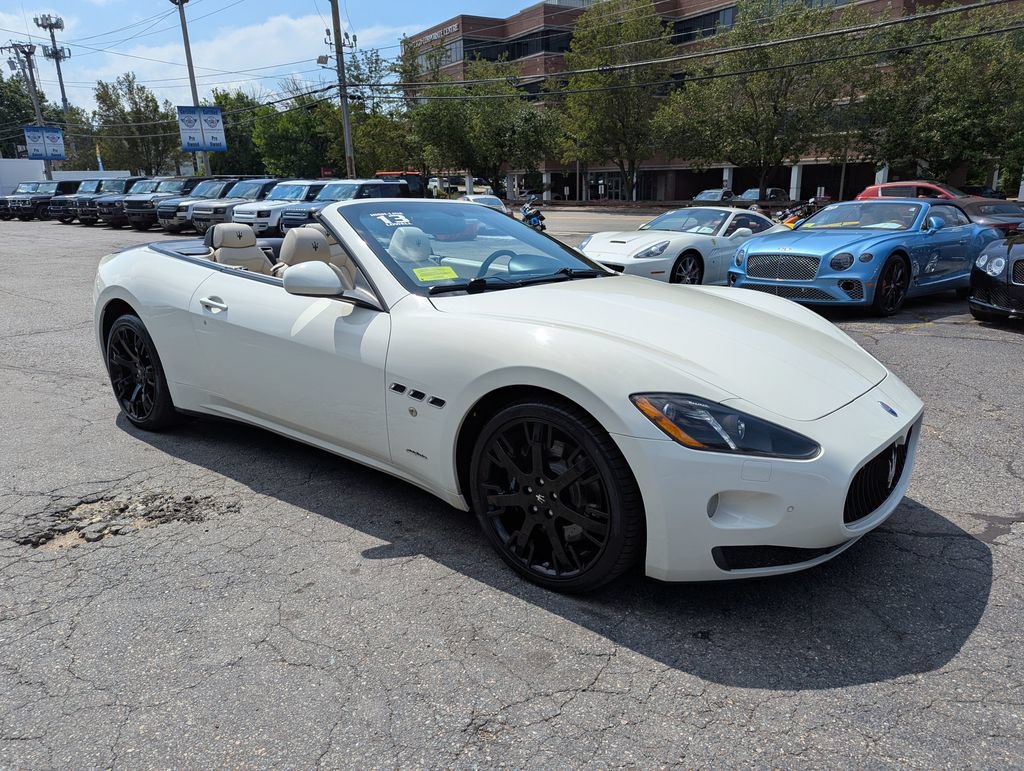 Used 2013 Maserati GranTurismo Convertible RWD image 39