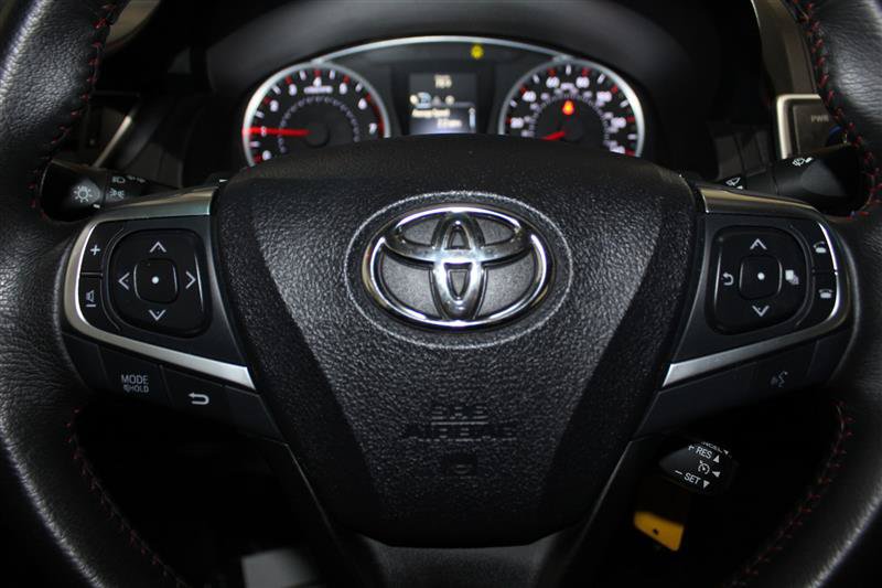Used 2016 Toyota Camry SE FWD image 16