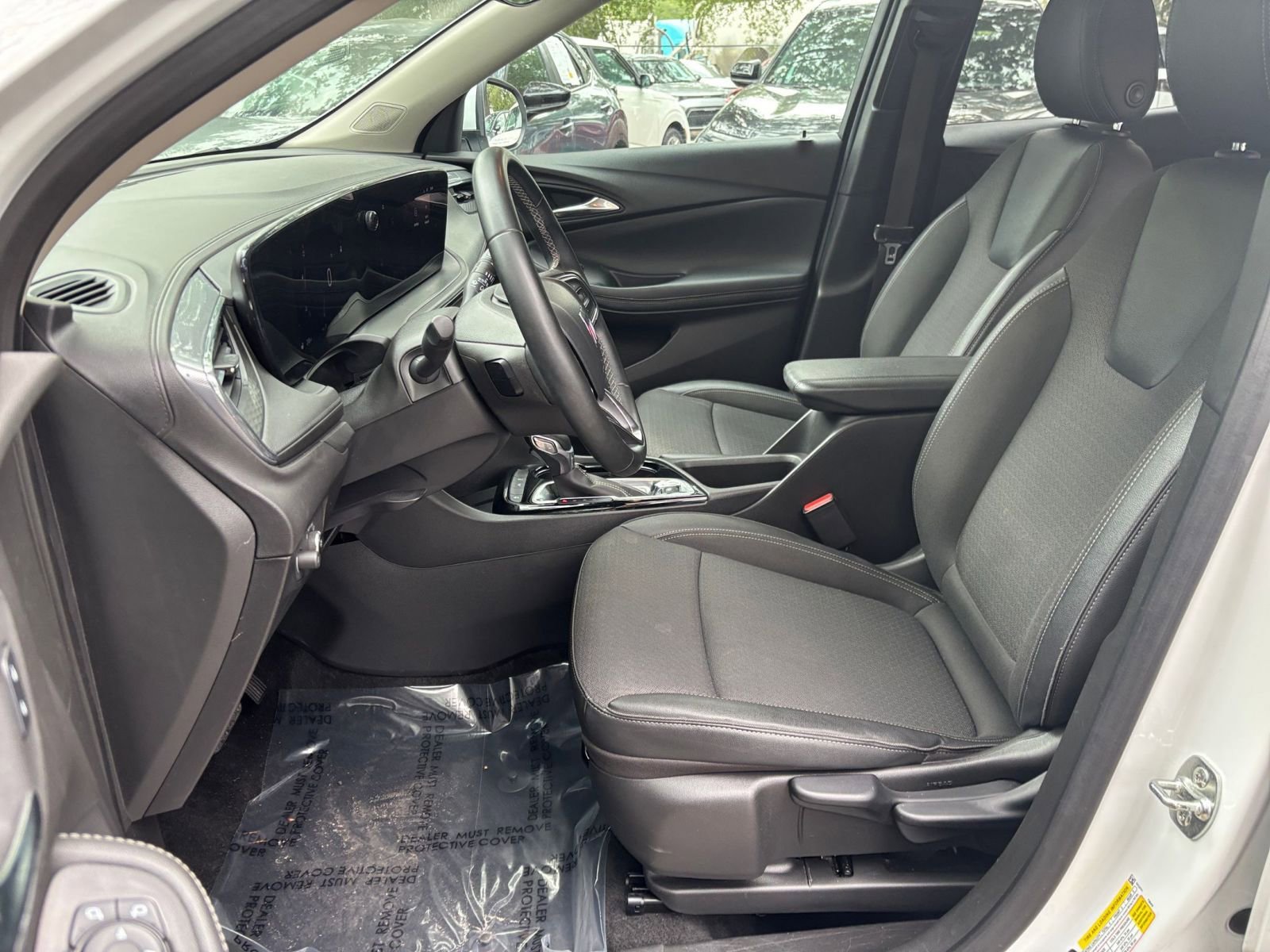 Used 2025 Buick Encore GX Preferred FWD image 25