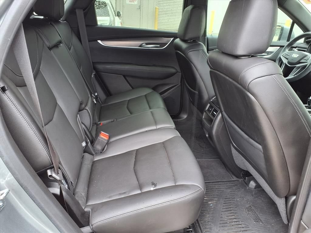 Used 2023 Cadillac XT5 Luxury FWD image 10