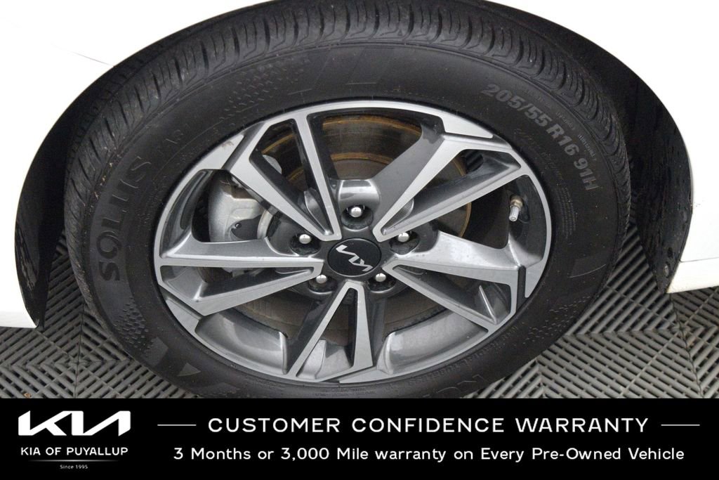 Used 2023 Kia Forte LXS w/ LXS Technology Package image 21