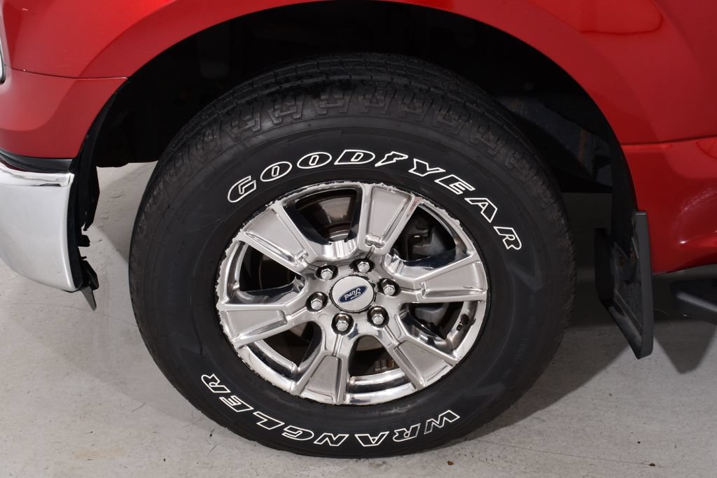 Used 2015 Ford F150 XLT w/ Equipment Group 302A Luxury AWD/4WD image 24