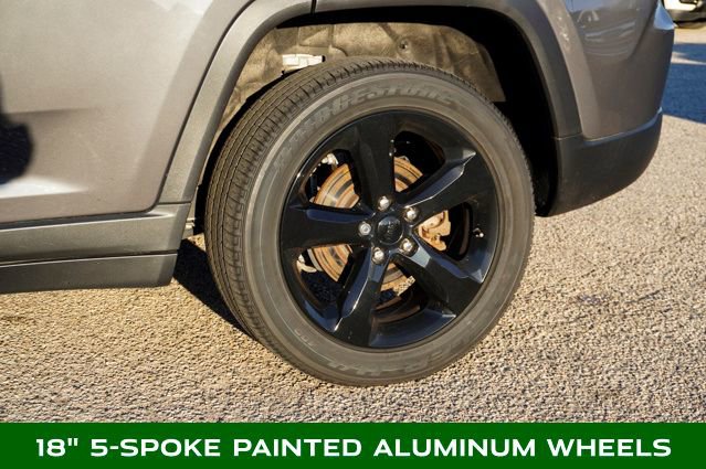 Used 2023 Jeep Grand Cherokee Altitude image 7