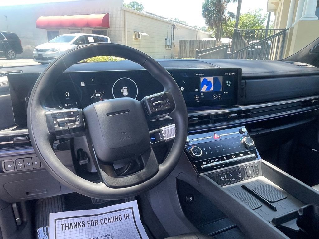 Used 2025 Hyundai Santa Fe Calligraphy FWD image 14