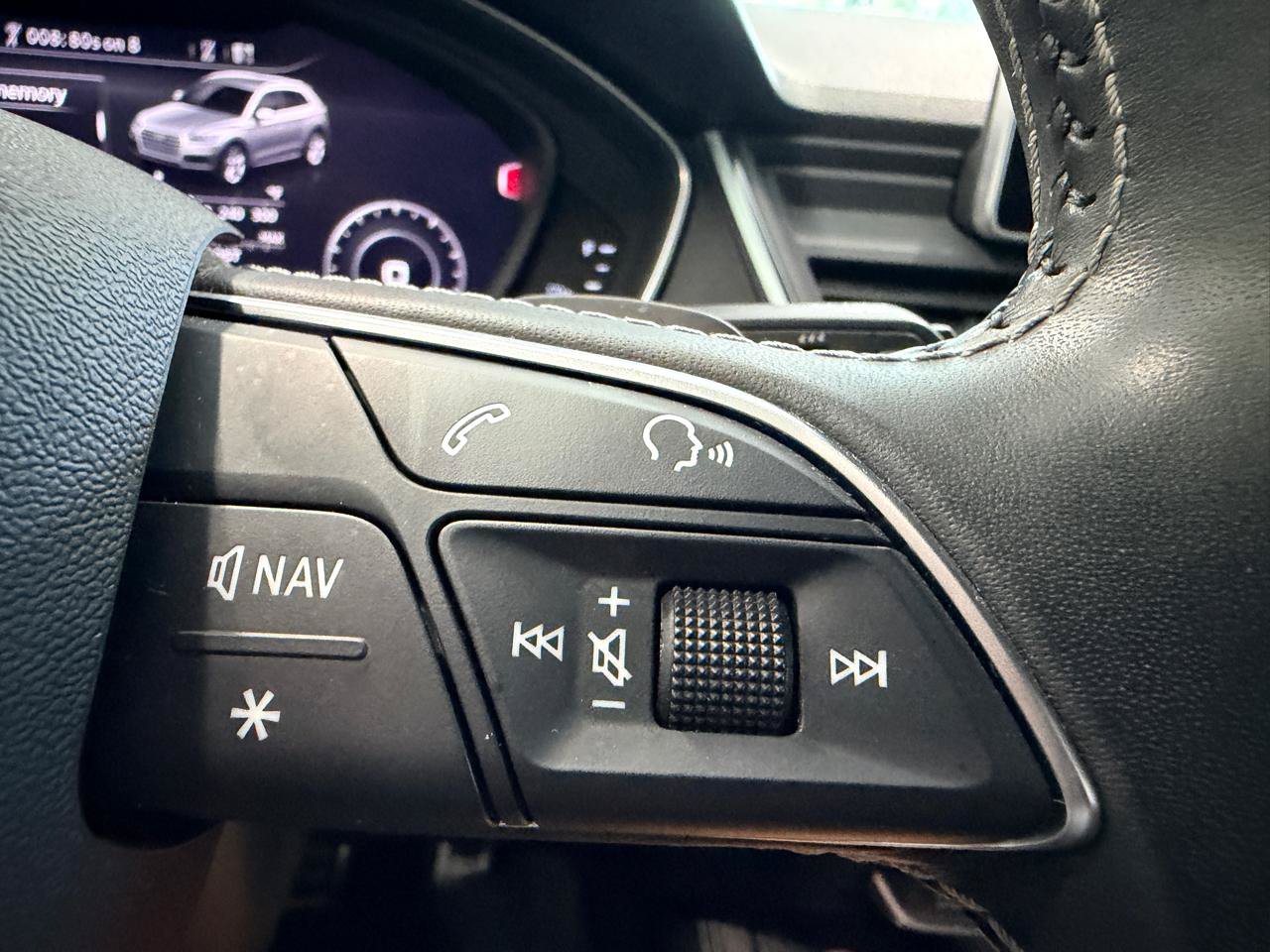 Used 2019 Audi SQ5 Prestige w/ Prestige Package AWD/4WD image 36