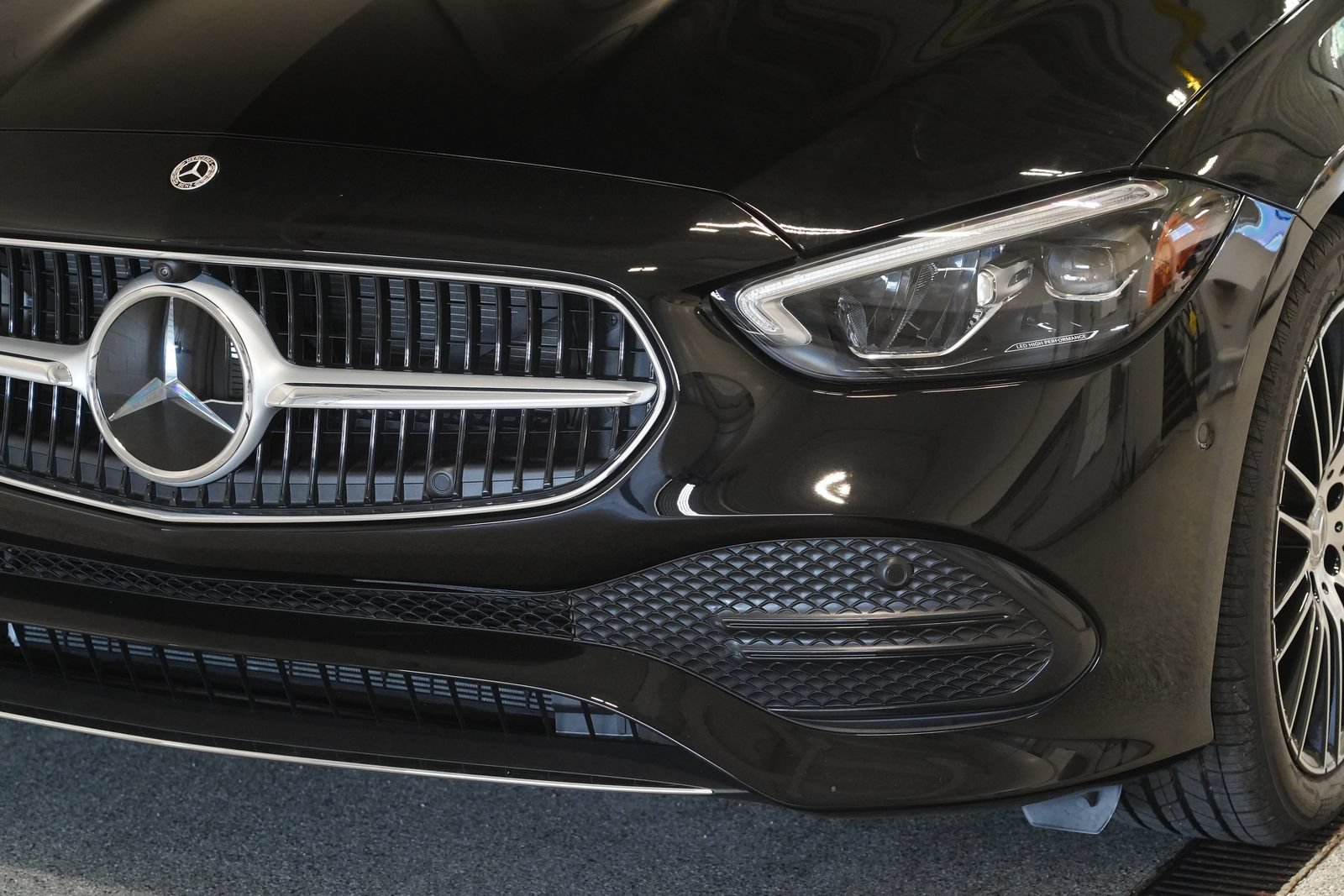 New 2026 Mercedes-Benz C 300 4MATIC Sedan image 8