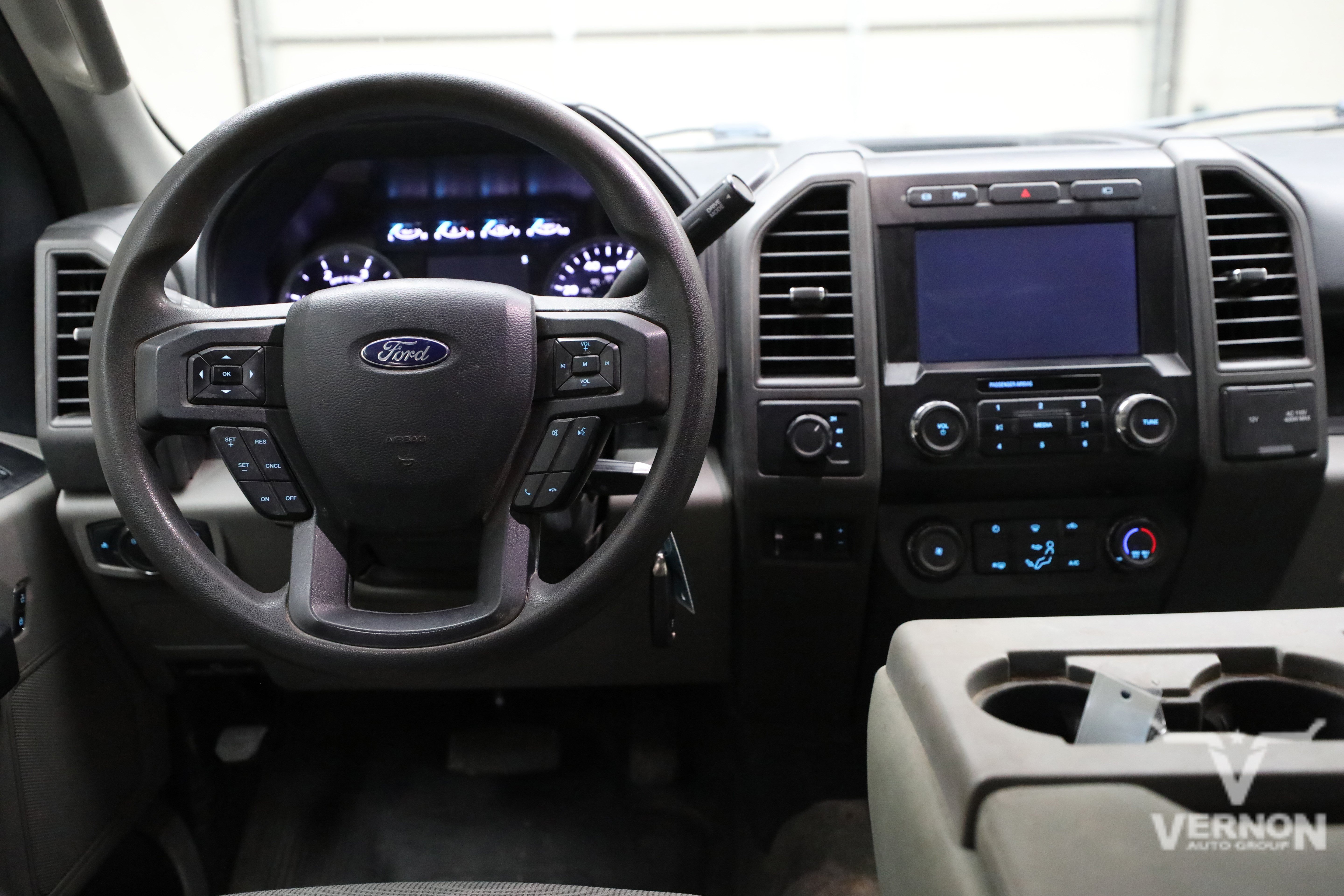 Used 2022 Ford F350 XL w/ STX Appearance Package AWD/4WD image 8