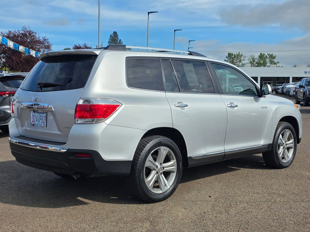 Used 2012 Toyota Highlander Limited w/ Tow Pkg image 2