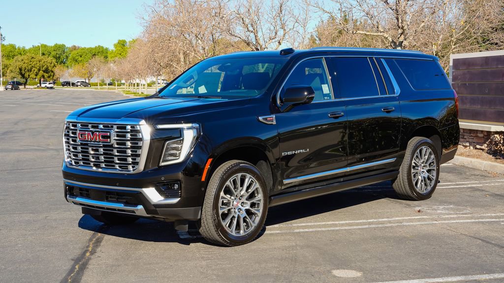 New 2026 GMC Yukon XL Denali AWD/4WD image 3
