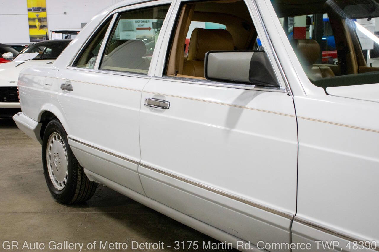 Used 1991 Mercedes-Benz 560 SEL 560 SEL 4dr Sedan image 24