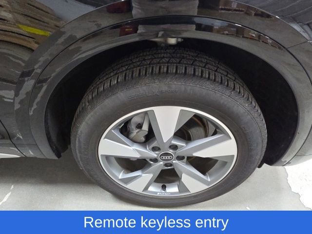 Used 2024 Audi Q5 2.0T Premium image 12