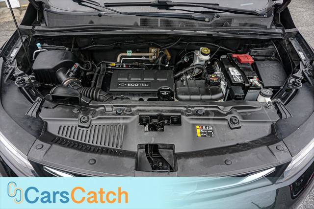 Used 2020 Chevrolet Trax LT w/ LT Convenience Package FWD image 34