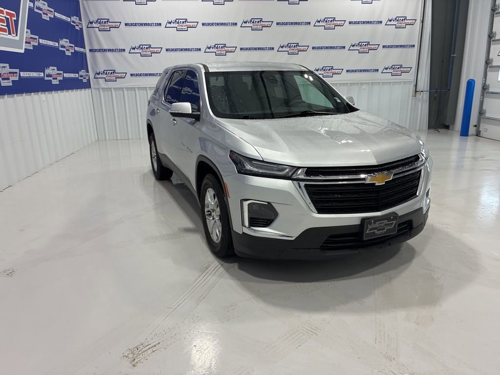 Used 2022 Chevrolet Traverse LS FWD image 11