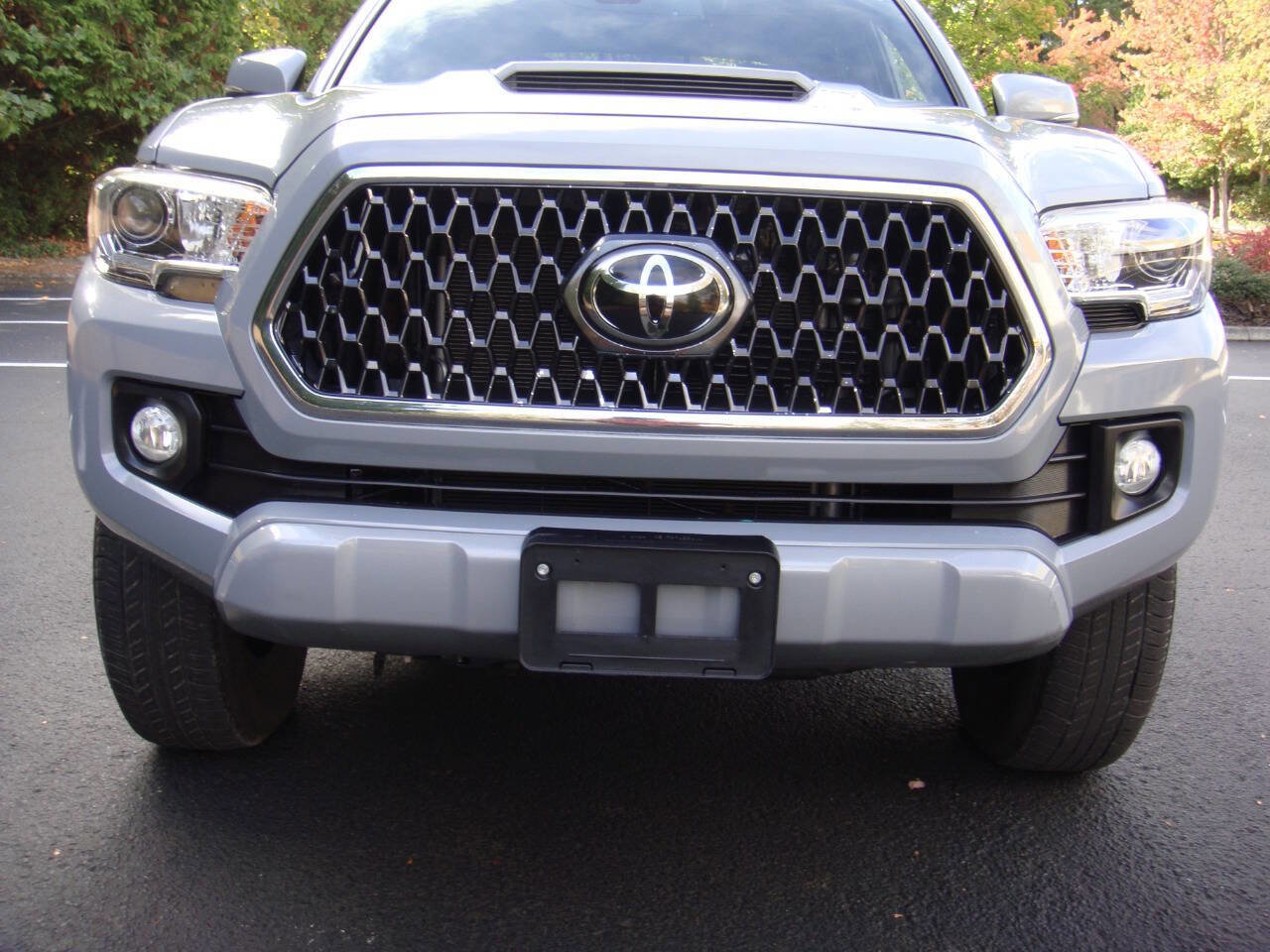 Used 2019 Toyota Tacoma TRD Sport image 6