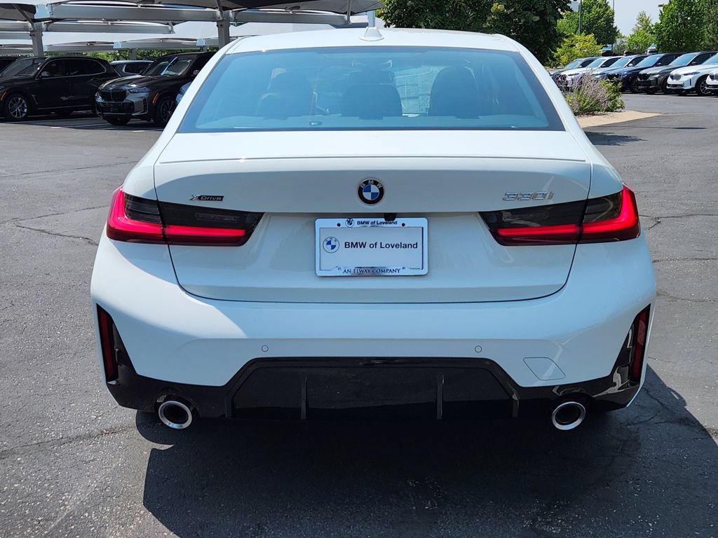 New 2026 BMW 330i xDrive Sedan w/ M Sport Package AWD/4WD image 4