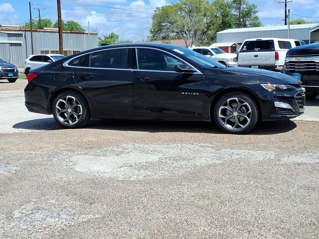 Used 2024 Chevrolet Malibu LT image 5