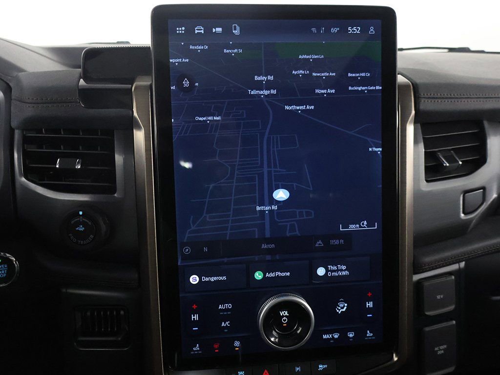 Used 2025 Ford F150 Lightning Lariat image 50