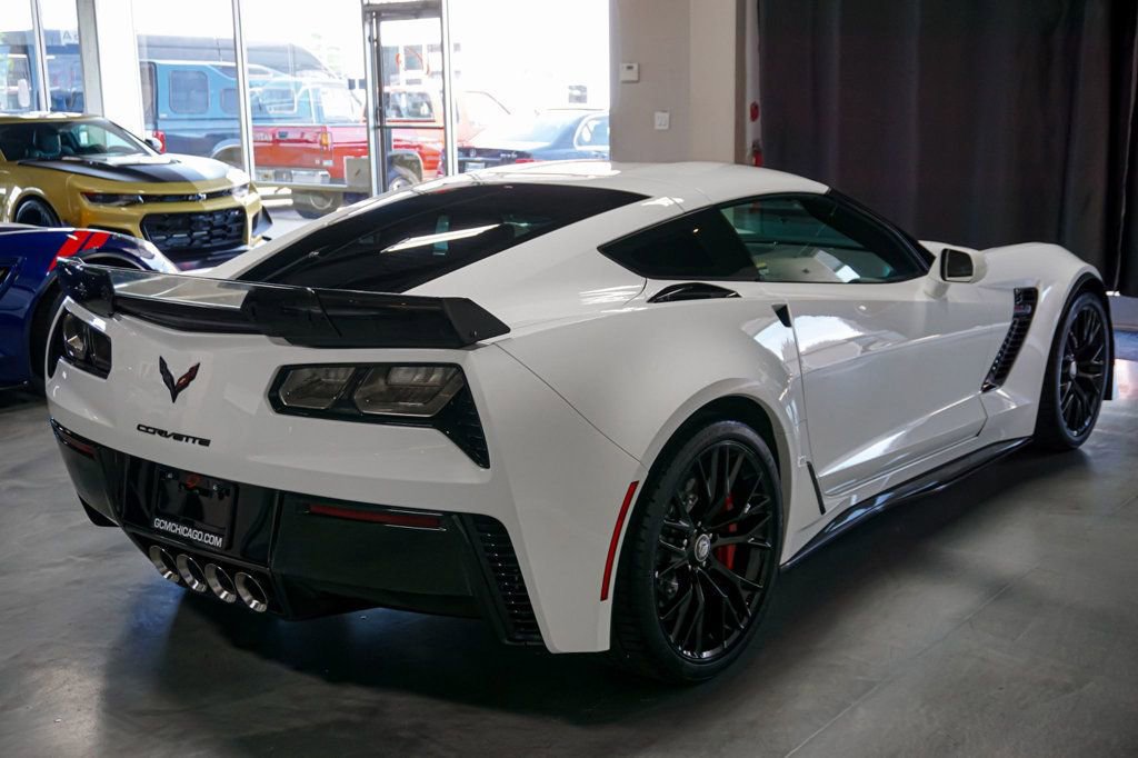 Used 2019 Chevrolet Corvette Z06 w/ Z07 Performance Package image 8