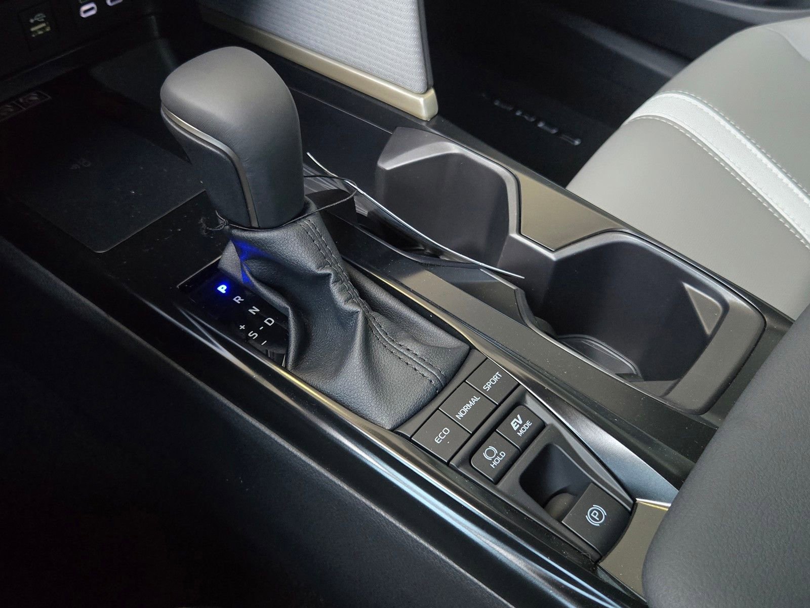 Certified 2026 Toyota Camry SE w/ Convenience Package FWD image 15