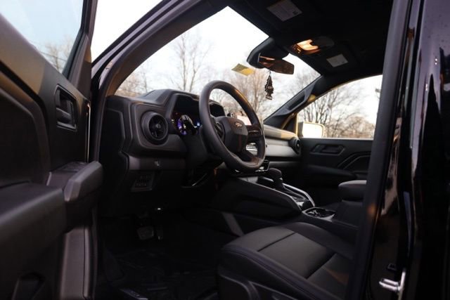 Certified 2026 Chevrolet Colorado W/T w/ Advanced Trailering Package image 15