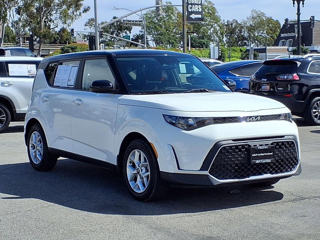 Certified 2024 Kia Soul S image 7