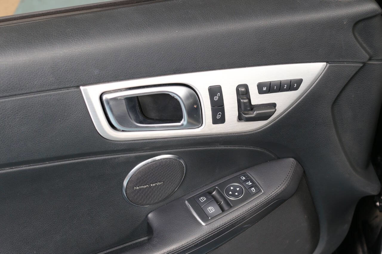 Used 2014 Mercedes-Benz SLK 250 w/ Premium Package image 36