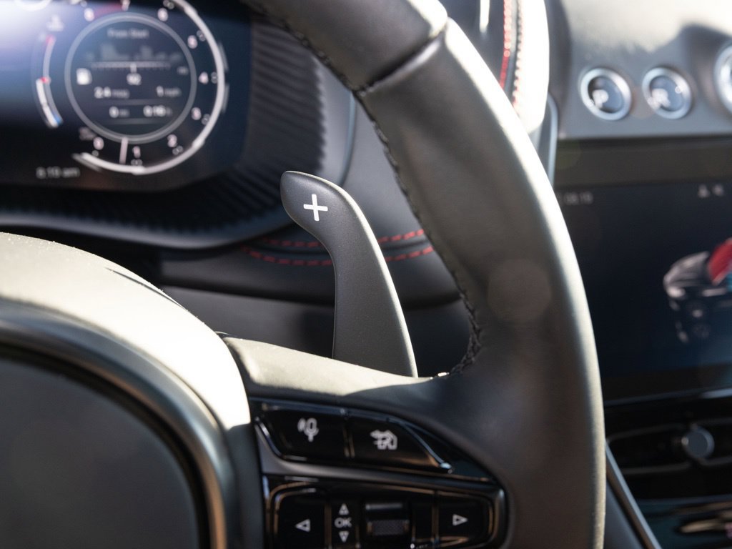 Used 2021 Aston Martin DBX AWD/4WD image 31