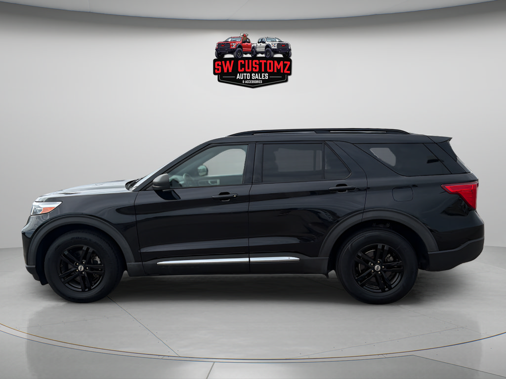 Used 2020 Ford Explorer XLT AWD/4WD image 6