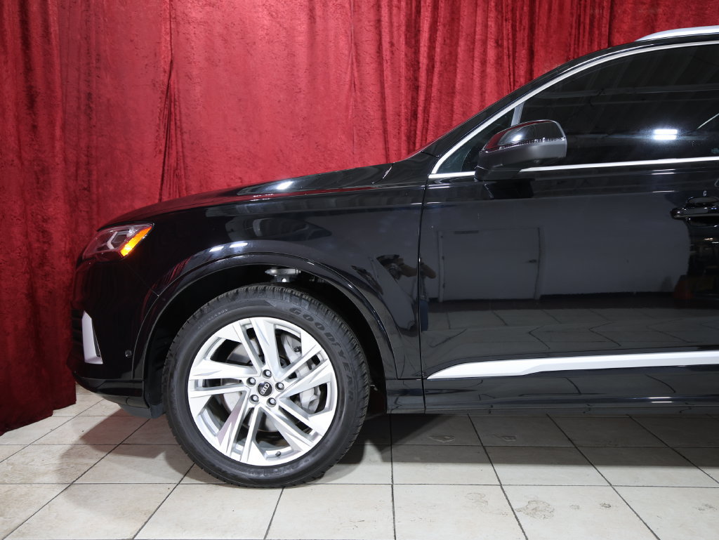 Used 2021 Audi Q7 2.0T Premium w/ Convenience Package AWD/4WD image 4