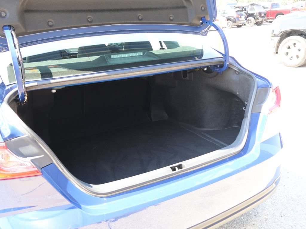 Used 2025 Toyota Camry LE FWD image 14