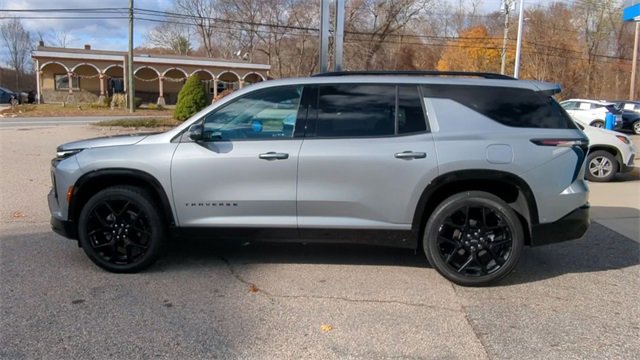 Certified 2024 Chevrolet Traverse RS w/ LPO, Floor Liner Package image 5