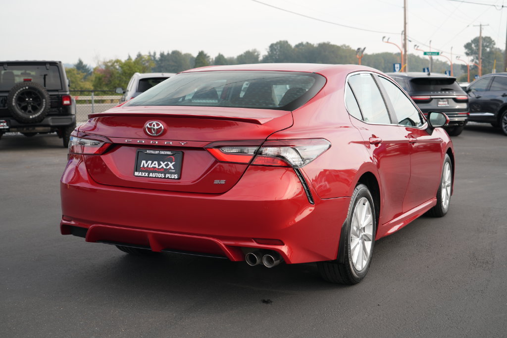 Used 2023 Toyota Camry SE FWD image 9