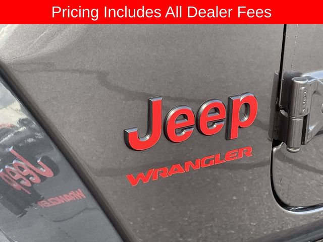 Used 2025 Jeep Wrangler Unlimited Sahara w/ Safety Group AWD/4WD image 12
