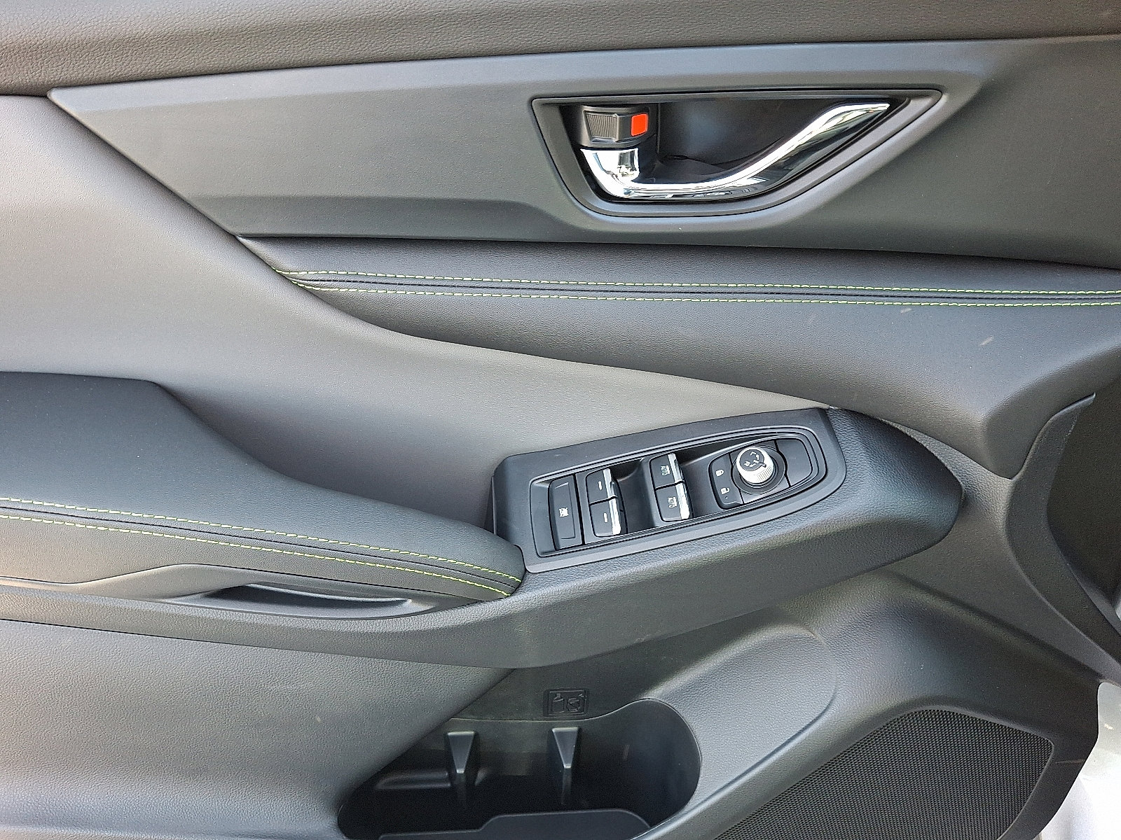 New 2025 Subaru Ascent Onyx Edition image 8