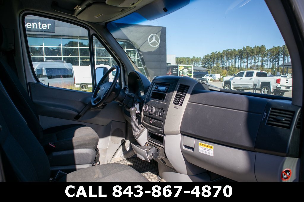 Used 2015 Freightliner Sprinter 3500 image 24