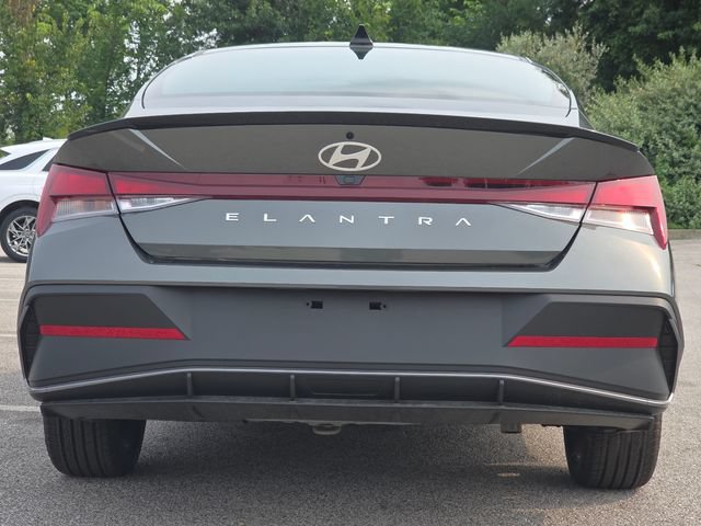 New 2026 Hyundai Elantra Sport FWD image 14