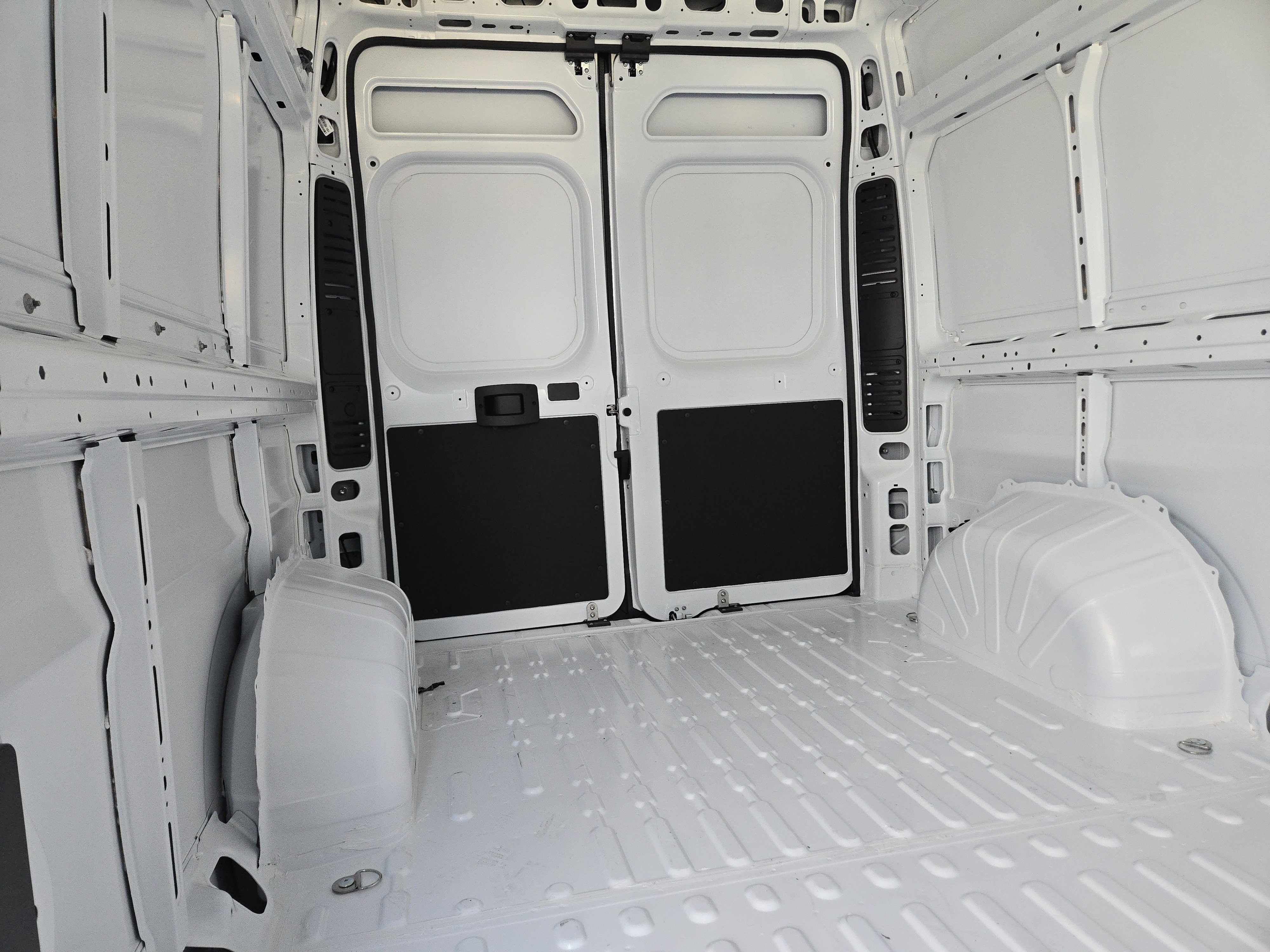 New 2026 RAM ProMaster 2500 w/ Convenience Group FWD image 18